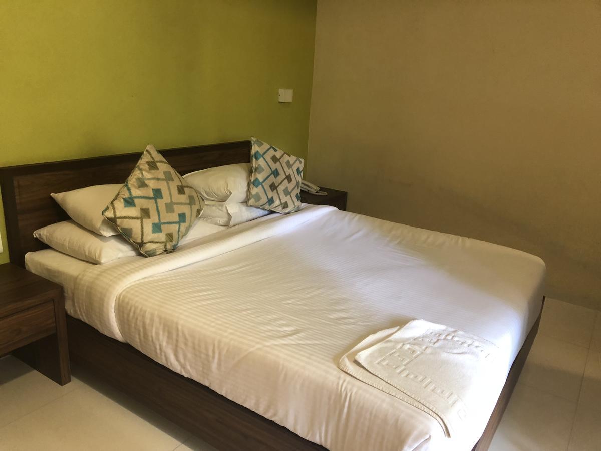 Hotel Coco Goa Arpora Zewnętrze zdjęcie